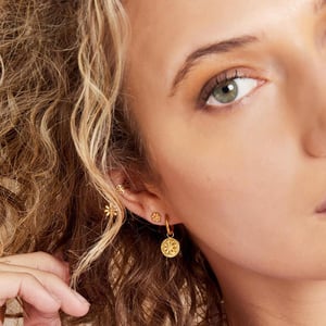 Orecchino con ciondolo margherita h5 Immagine3